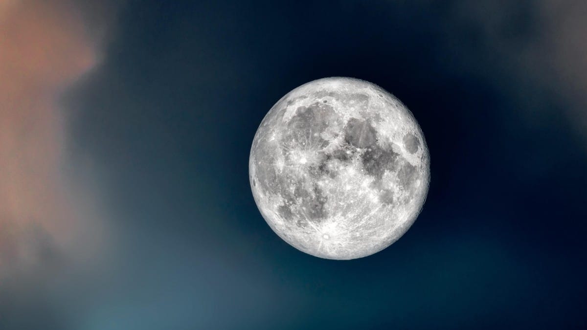 No passado, a Lua estava mais próxima e os dias na Terra eram mais curtos / Pixabay