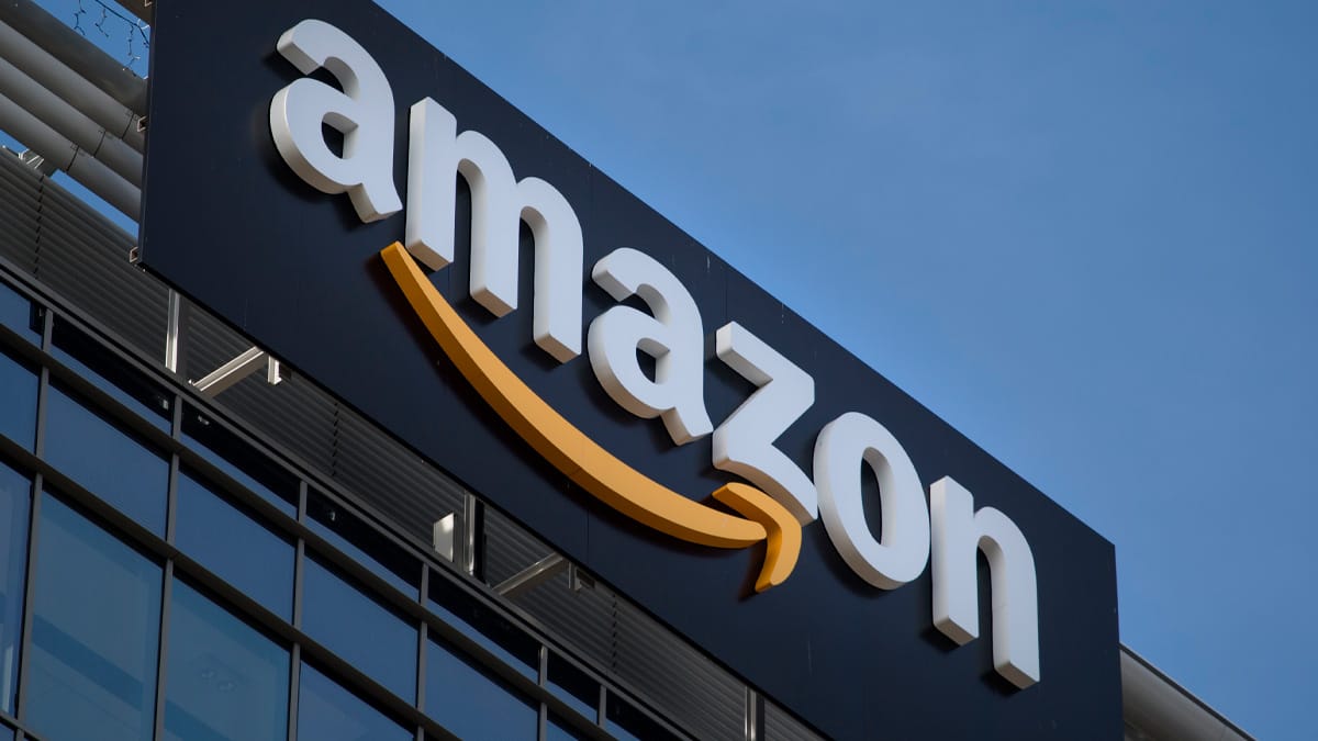 Clientes poderão usar quiosques digitais dentro da loja para comprar e retirar produtos no mesmo local. Divulgação/Amazon