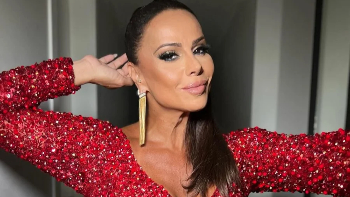 A vitória marca um retorno triunfal de Viviane à passarela santista