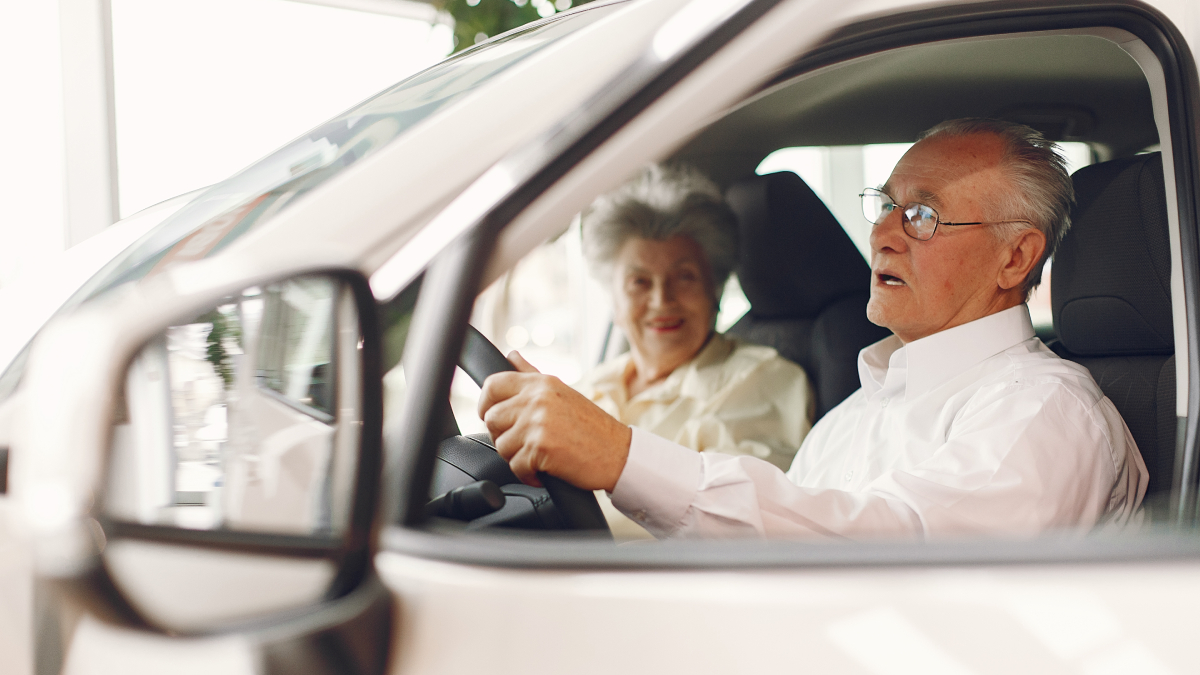 Motoristas que possuem entre 50 e 69 anos podem usufruir da renovação simplificada