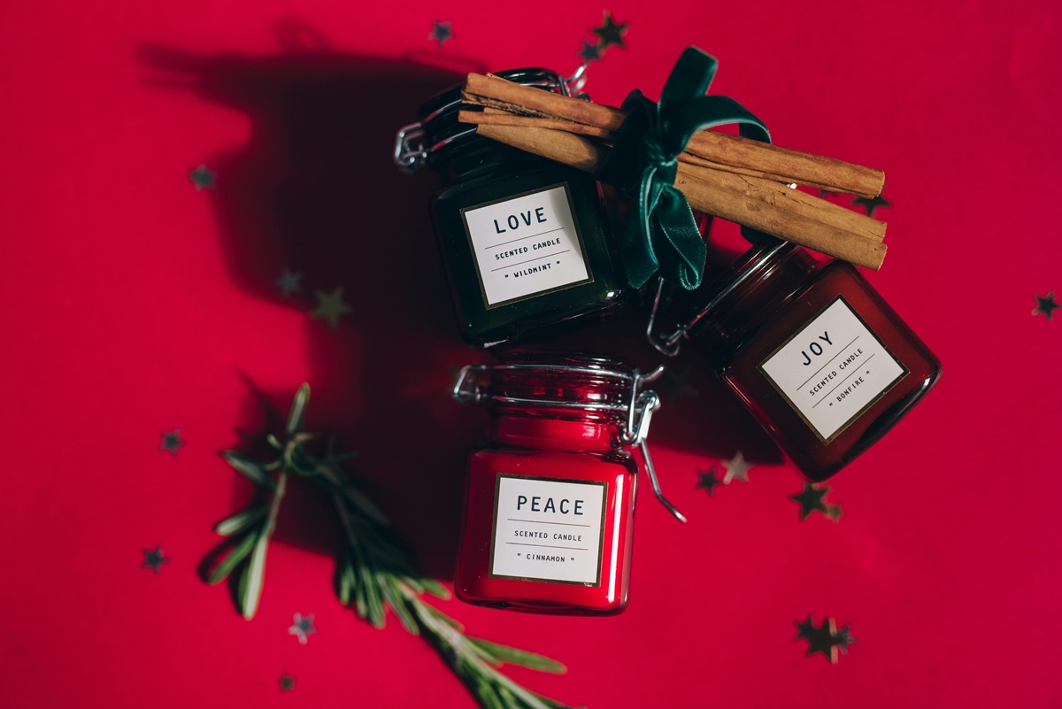 Experiência sensorial completa: além do aroma, o design e o brilho da chama criam uma atmosfera que desperta memórias e emoções positivas (Pexels)