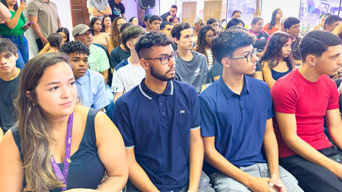 O BEEM une formação educacional e prática profissional