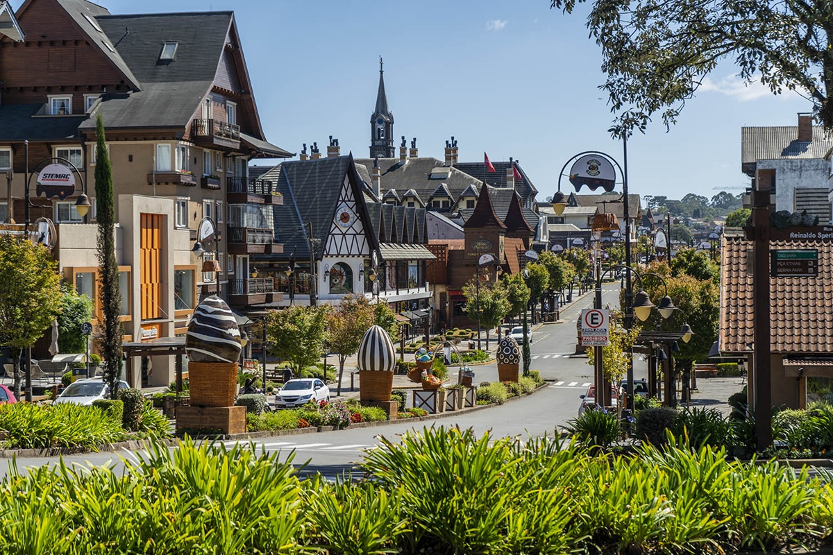 Gramado se consolida como mercado imobiliário de alto padrão e atrai projetos arquitetônicos autorais que redefinem o perfil urbano da Serra Gaúcha