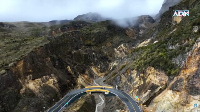 Caminho transforma a paisagem andina em atração turística