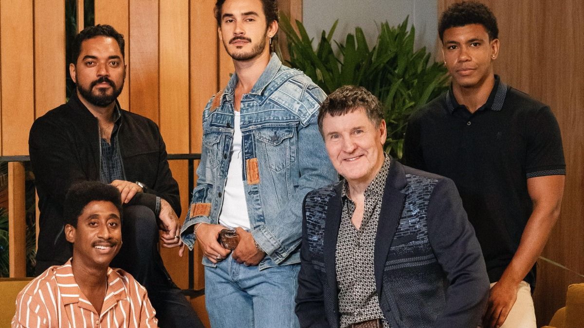 Alaorzinho (Daniel de Oliveira), Alaor (Marcos Caruso), Naiane (Isabelle Drummond) e Zilá (Leandra Leal). / Globo/Manoella Mello