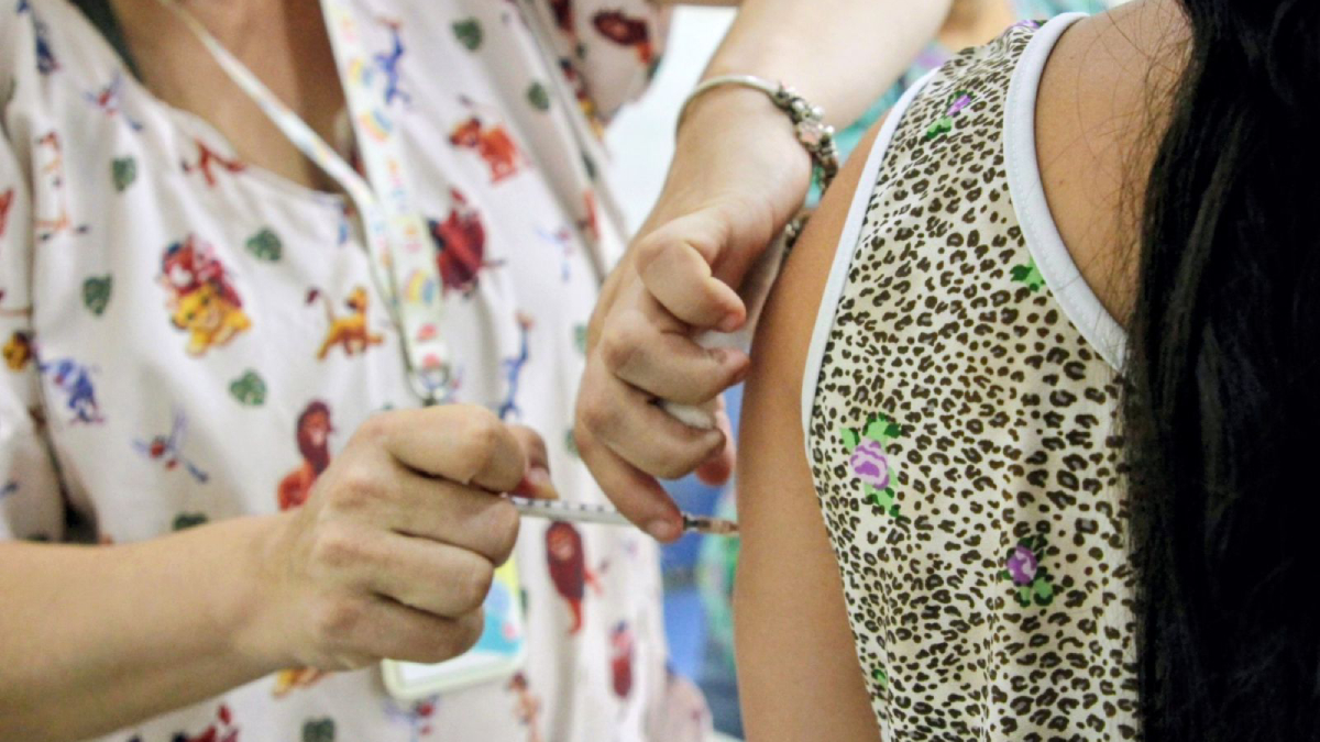 O Dia D fortalece a conscientização da população sobre a importância de manter a caderneta atualizada