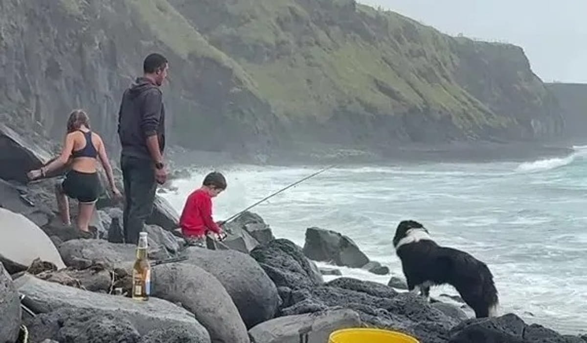 Hoje, o casal cria dois filhos em uma comunidade de menos de 300 pessoas, onde a rotina parece parada no tempo