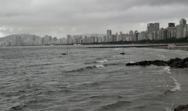 Frente fria chega no começo da tarde deste domingo (8) ao litoral paulista