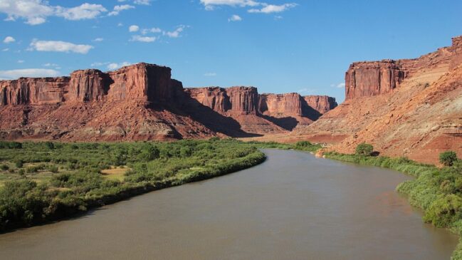 Estimativas indicam que o Green River mantém seu trajeto há mais de 8 milhões de anos.