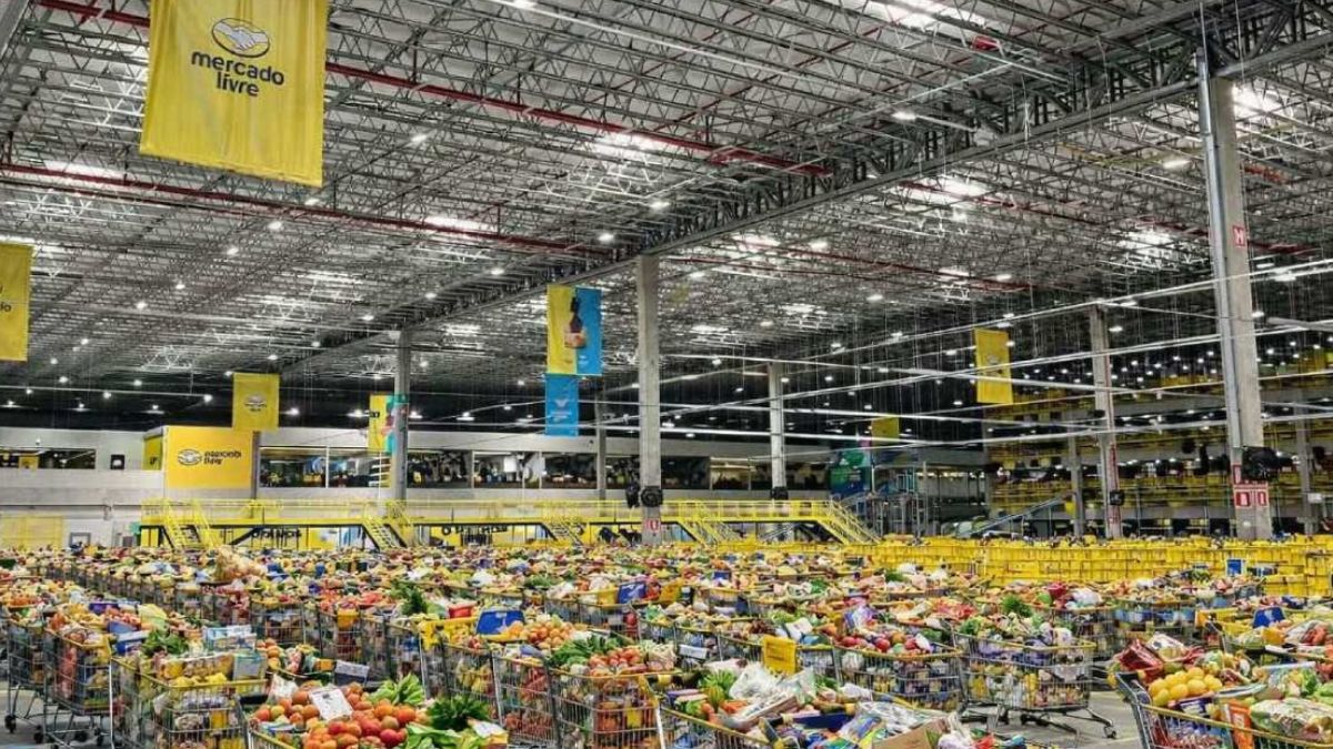 Assaí aposta no mercado digital para impulsionar vendas sem abrir novas lojas Rede utiliza ecossistema do Mercado Livre para manter preços competitivos online