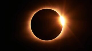 Do Egito à Espanha, o mundo se prepara para o fenômeno astronômico mais importante das próximas décadas