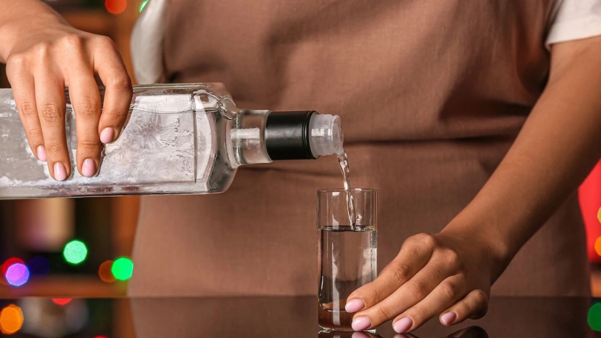 Com foco no combate ao metanol e outras substâncias danosas, prefeitura fecha estabelecimentos irregulares e reforça vistorias durante os dias de folia