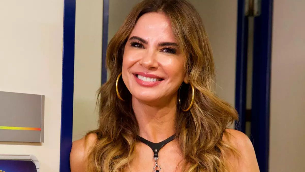 Emissora de Silvio Santos busca nome de peso para o entretenimento, enquanto a Band também demonstra interesse na contratação da estrela.