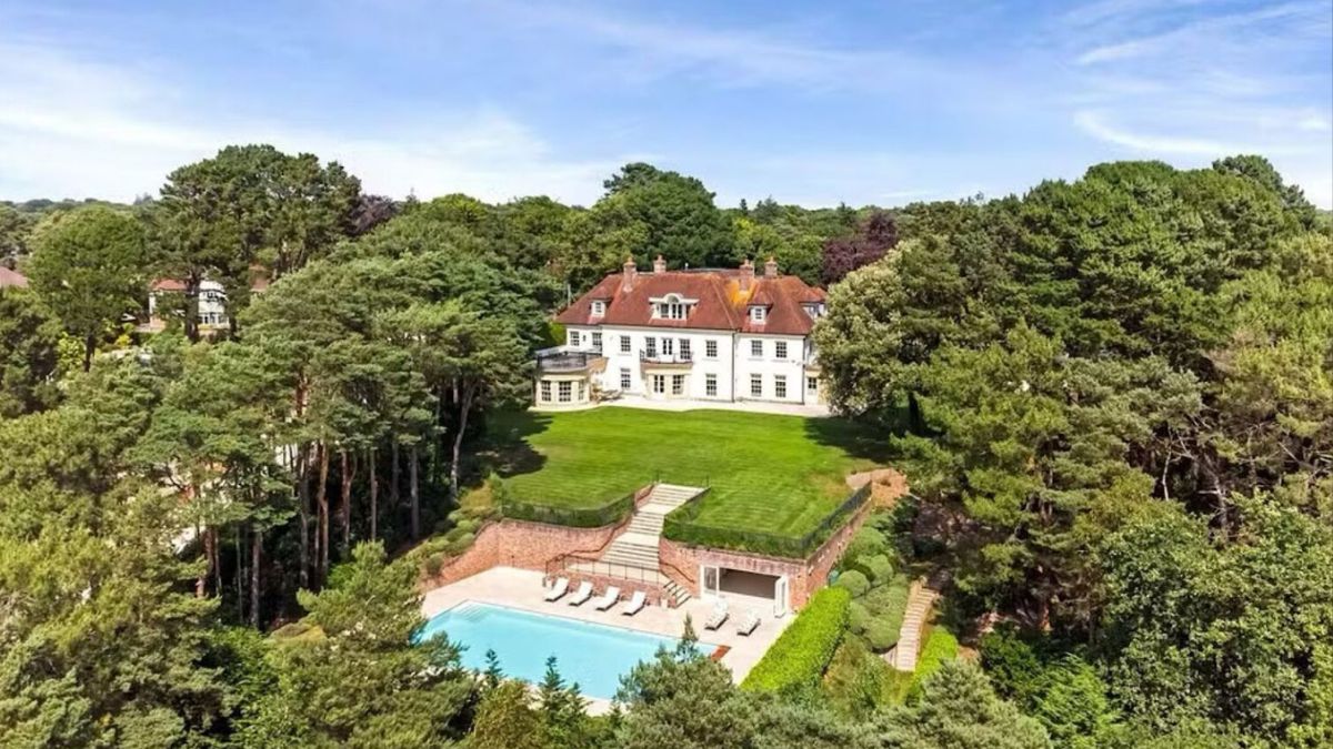 A chamada Mulberry House, um refúgio histórico cravado no sudoeste da Inglaterra