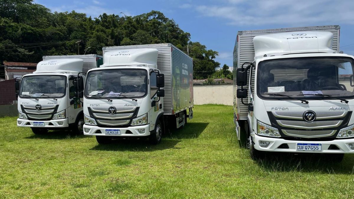 Novos caminhões vão passar nos bairros, em dias específicos, para ampliar a coleta seletiva