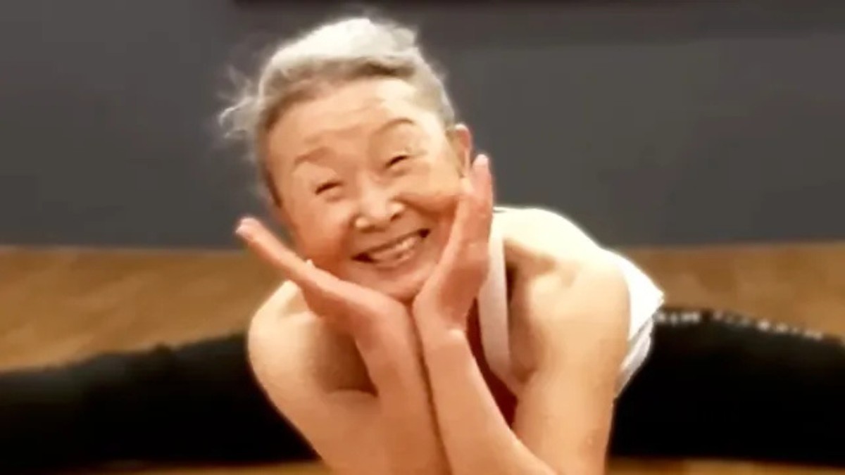 Takishima estruturou um método que prioriza segurança, constância e exercícios acessíveis / Reprodução/Redes Sociais