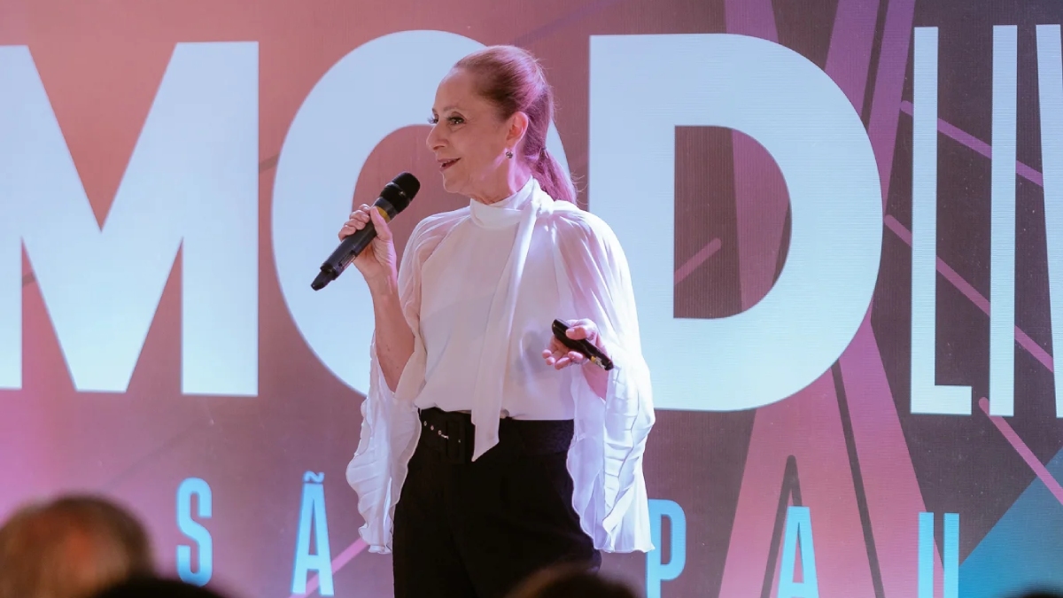 Ana Botafogo iniciou a carreira profissional na França