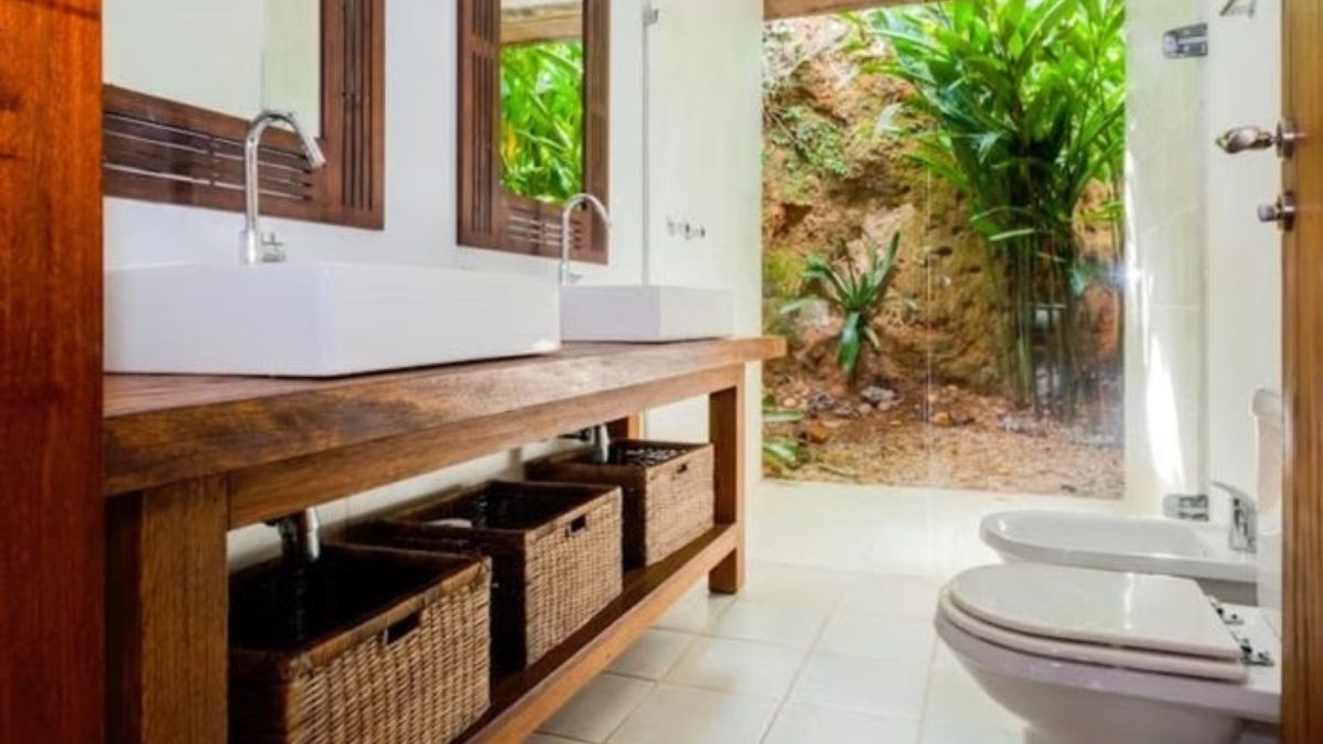 A propriedade conta com estrutura ampla, integração com a paisagem natural e vista privilegiada da baía/Reprodução