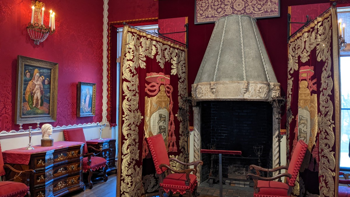 O museu mantém a disposição original das obras conforme desejado por sua fundadora / Sintakso/Wikimedia Commons