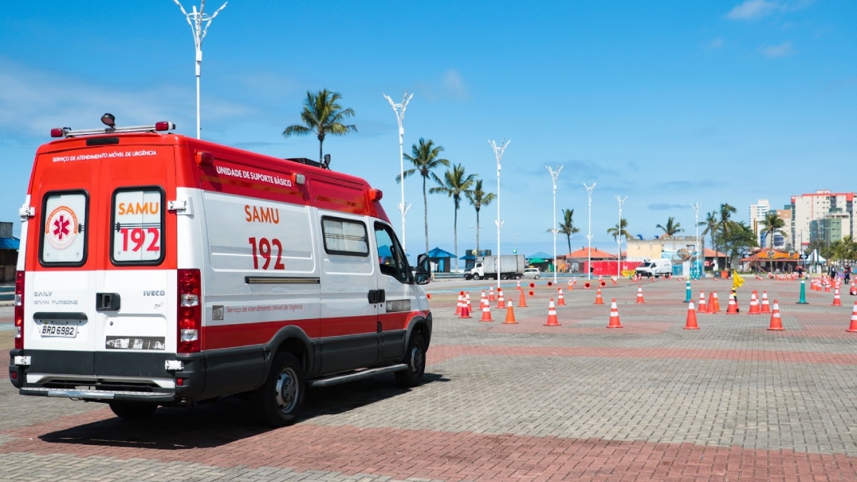 O processo contempla vagas para diferentes funções na área de urgência e emergência