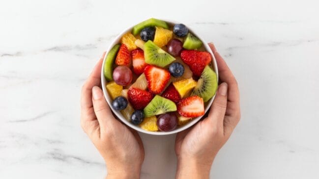 Uma fruta típica da infância desponta como um alimento funcional de alto valor nutricional