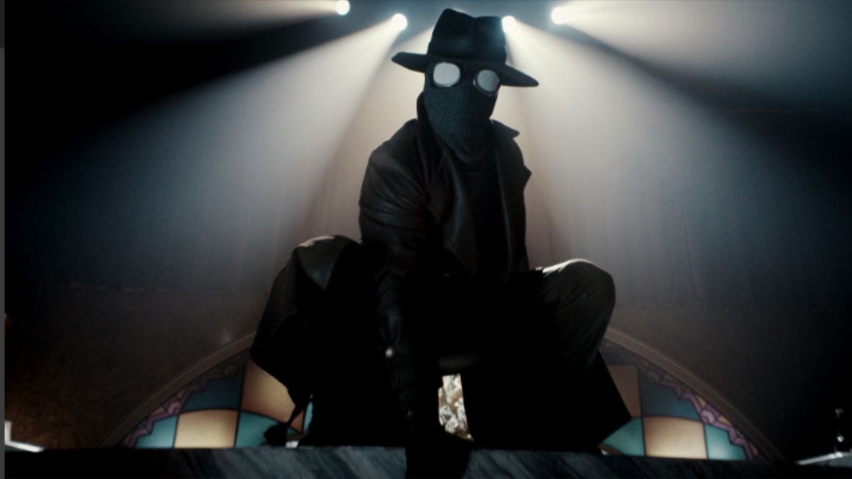 Curiosamente, ele já viveu o Spider-Noir na animação 'Homem-Aranha no Aranhaverso', onde ele deu voz ao personagem (Prime Video/Divulgação)