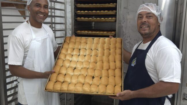 Ilhabela produz diariamente cerca de 11.200 pães destinados às escolas municipais