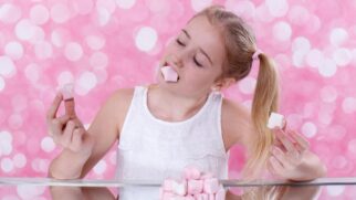 Independente da idade, muitas pessoas tem o desejo de comer um doce após o jantar