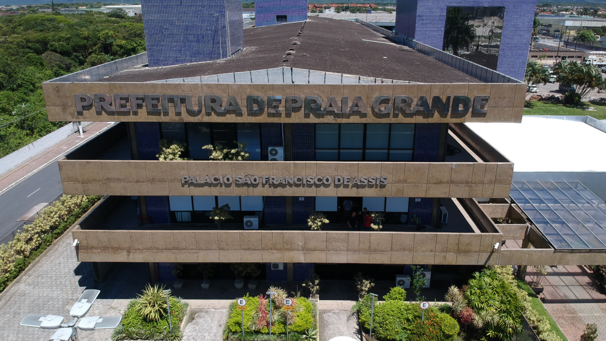 Os servidores municipais de Praia Grande receberão duas bonificações