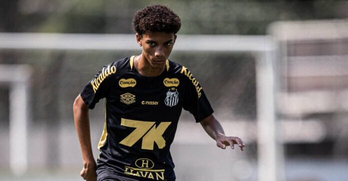No ano passado, a diretoria santista procurou Robinho Jr. para tratar da renovação, mas a resposta foi negativa
