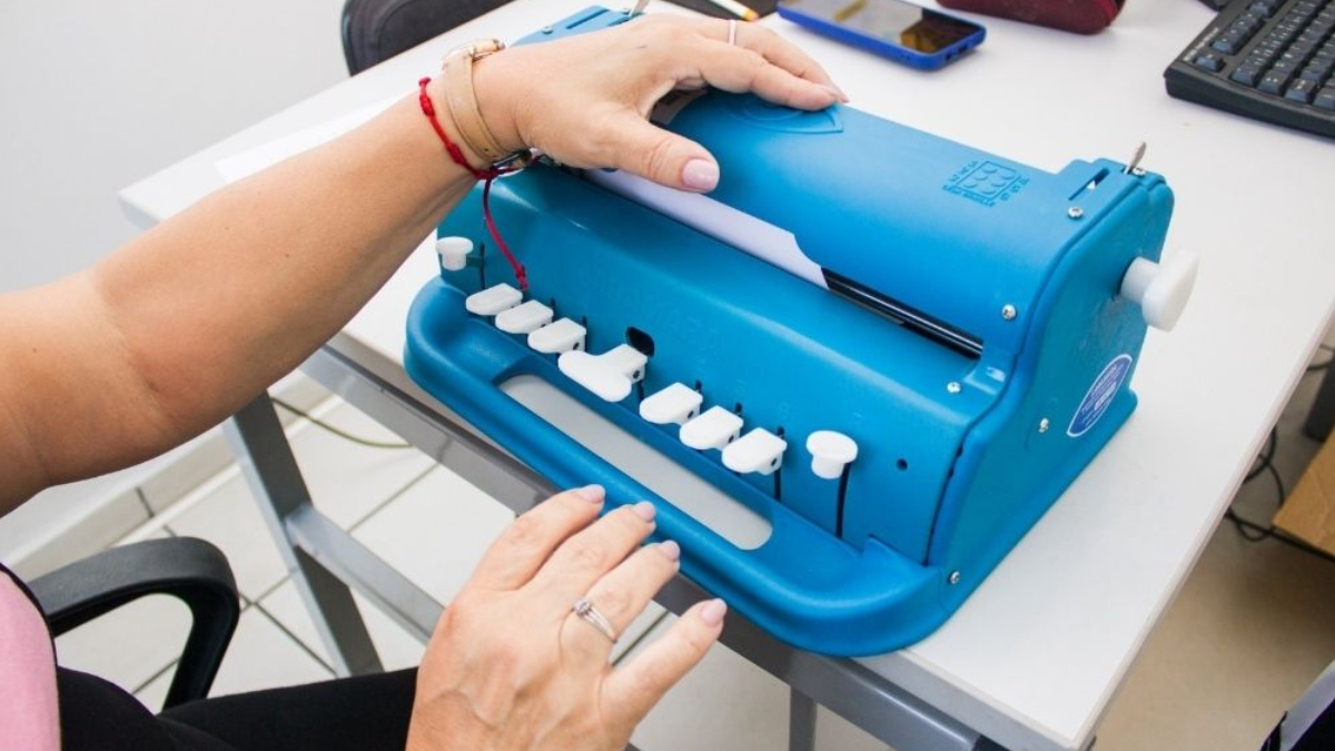 A ampliação dos recursos atende à demanda crescente e fortalece o suporte pedagógico oferecido