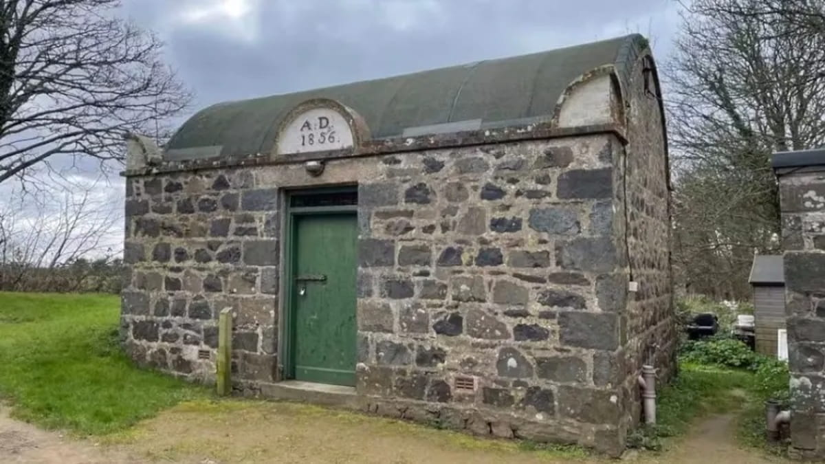 Diferente das penitenciárias de segurança máxima, o local raramente recebe criminosos perigosos