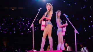 Taylor Swift tem um seguro milionário para cada uma de suas pernas