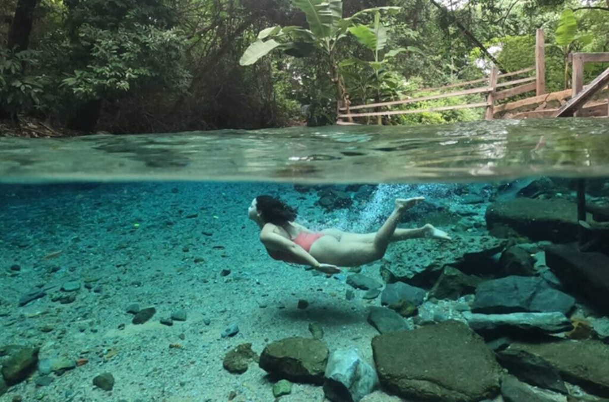 Rio Azuis, localizado em Aurora do Tocantins, considerado o menor rio do país