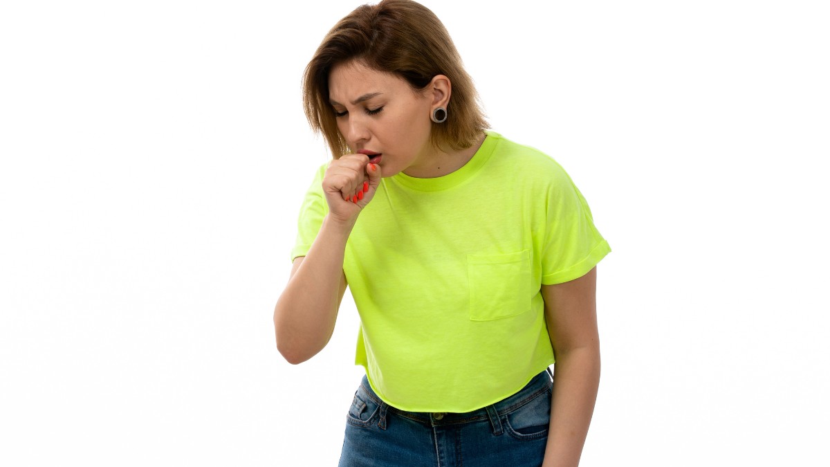 Infecções respiratórias estão entre as causas mais comuns da tosse / Freepik