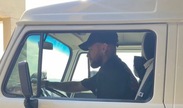 A 'Filomena' é uma releitura da Kombi que a família de Neymar usava no início da carreira do craque para os deslocamentos aos treinos e para o sustento da casa