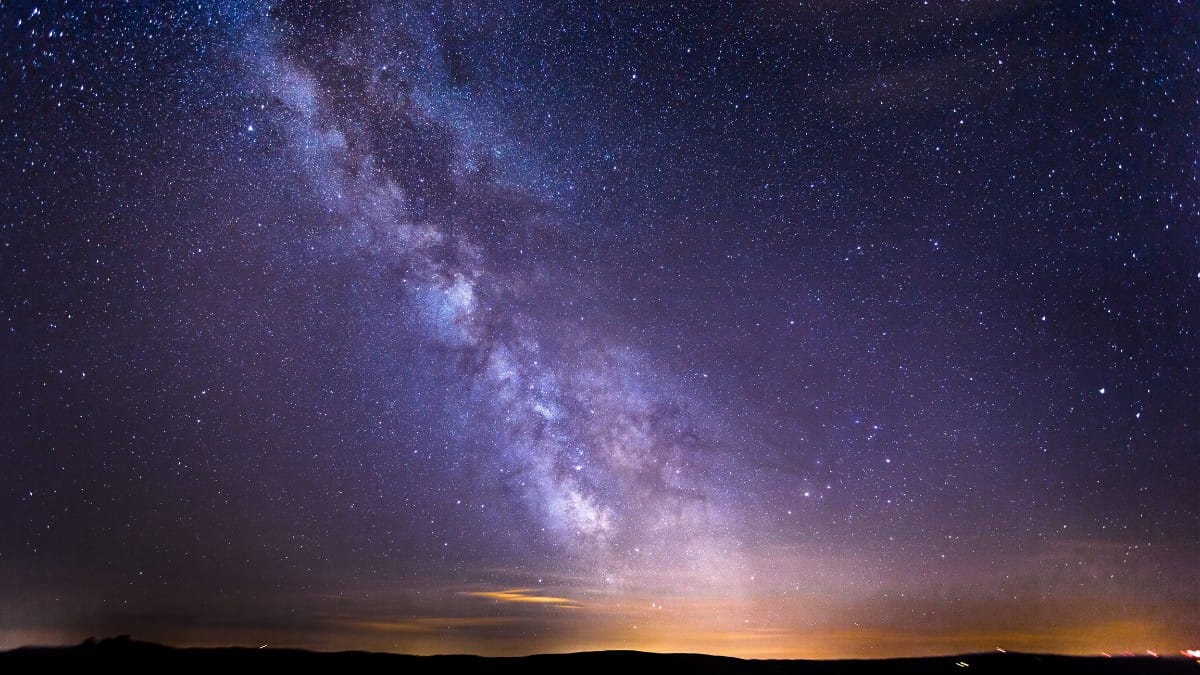 Pouca gente imagina, mas a Via Láctea tem centenas de bilhões de estrelas / Pixabay
