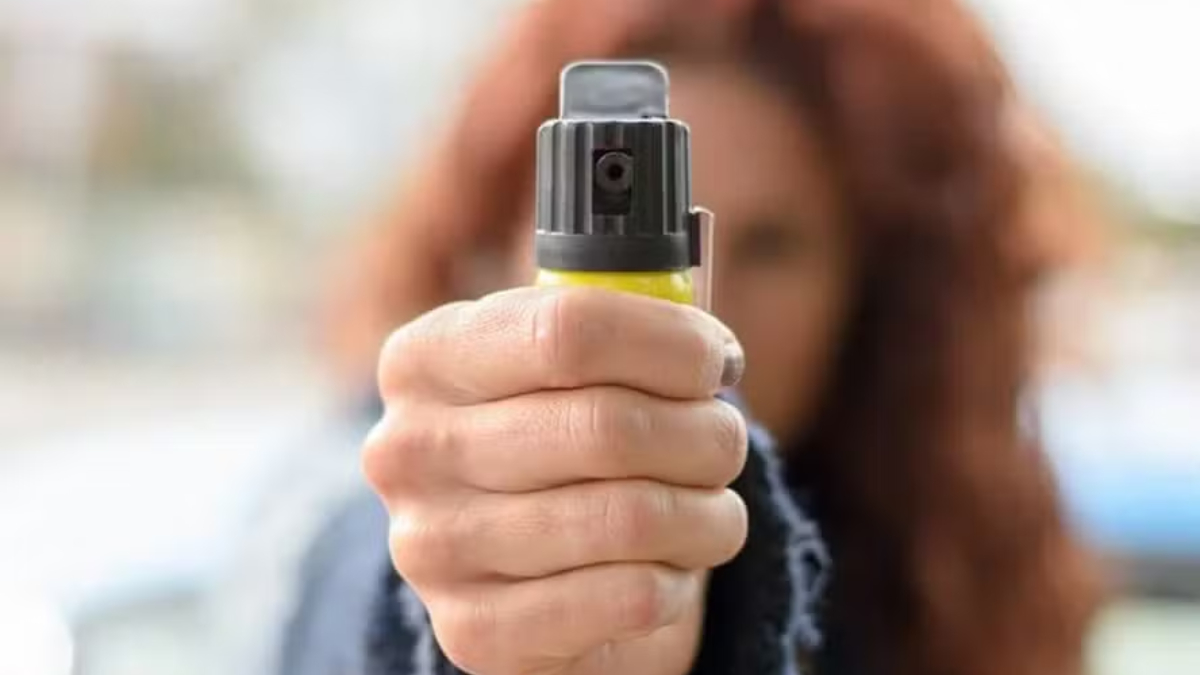 De acordo com o projeto, o spray de pimenta poderá ser usado para repelir uma agressão injusta, atual ou iminente