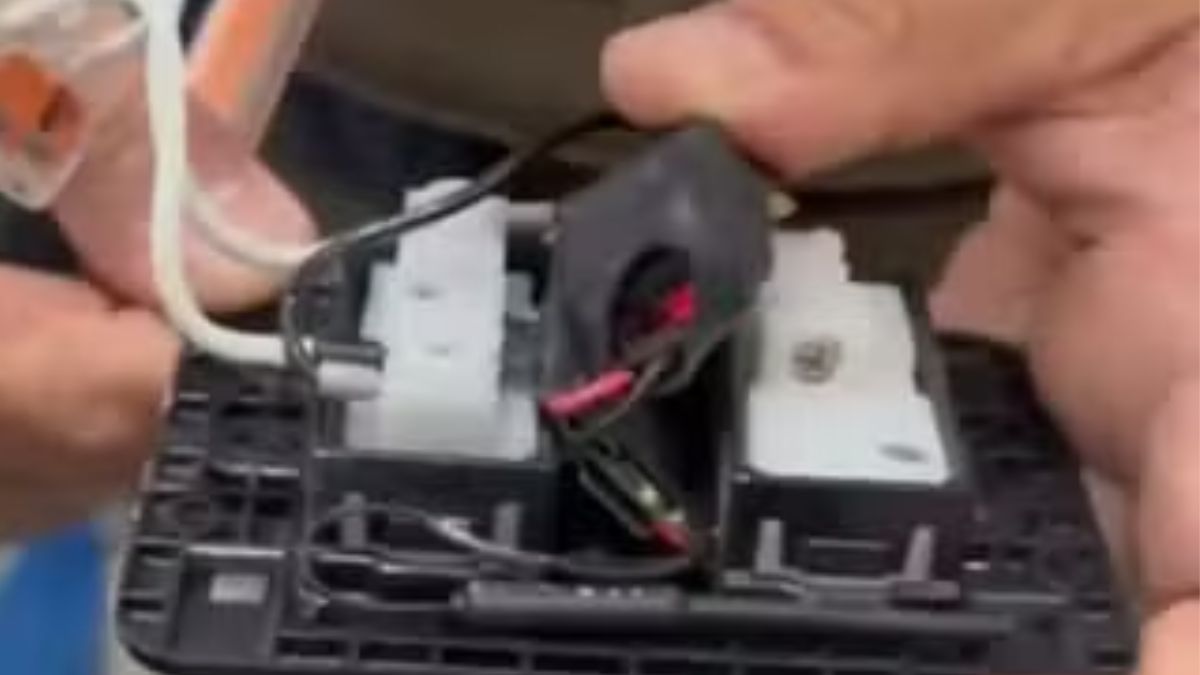 Aprenda alguns truques para identificar eventuais câmeras escondidas