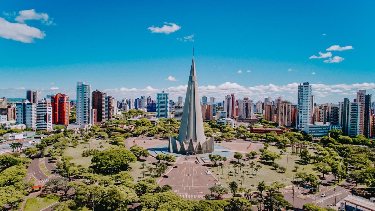 A cidade abriga a imponente Catedral Basílica Menor de Maringá, um de seus principais cartões-postais / O Silmarillion/Wikimedia Commons