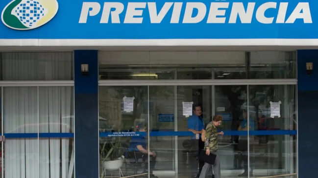 O documento enviado ao governo federal prevê vagas para duas carreiras principais dentro do INSS