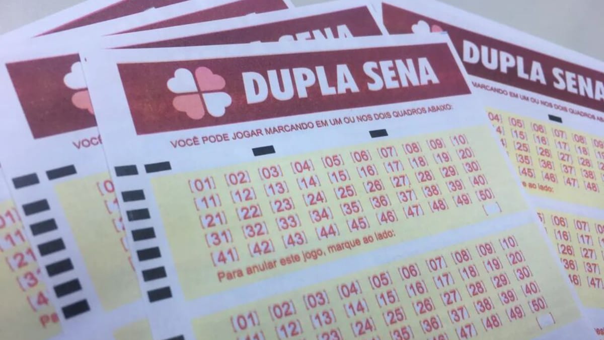 Confira os números sorteados no concurso 2937 da Dupla Sena: (Primeiro Sorteio) 04-10-15-30-21-50 (Segundo Sorteio) 15-02-23-48-35-12 / Divulgação