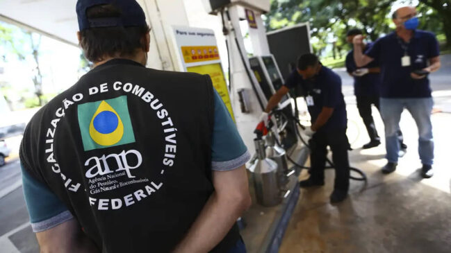 Fiscalização em posto de combustível