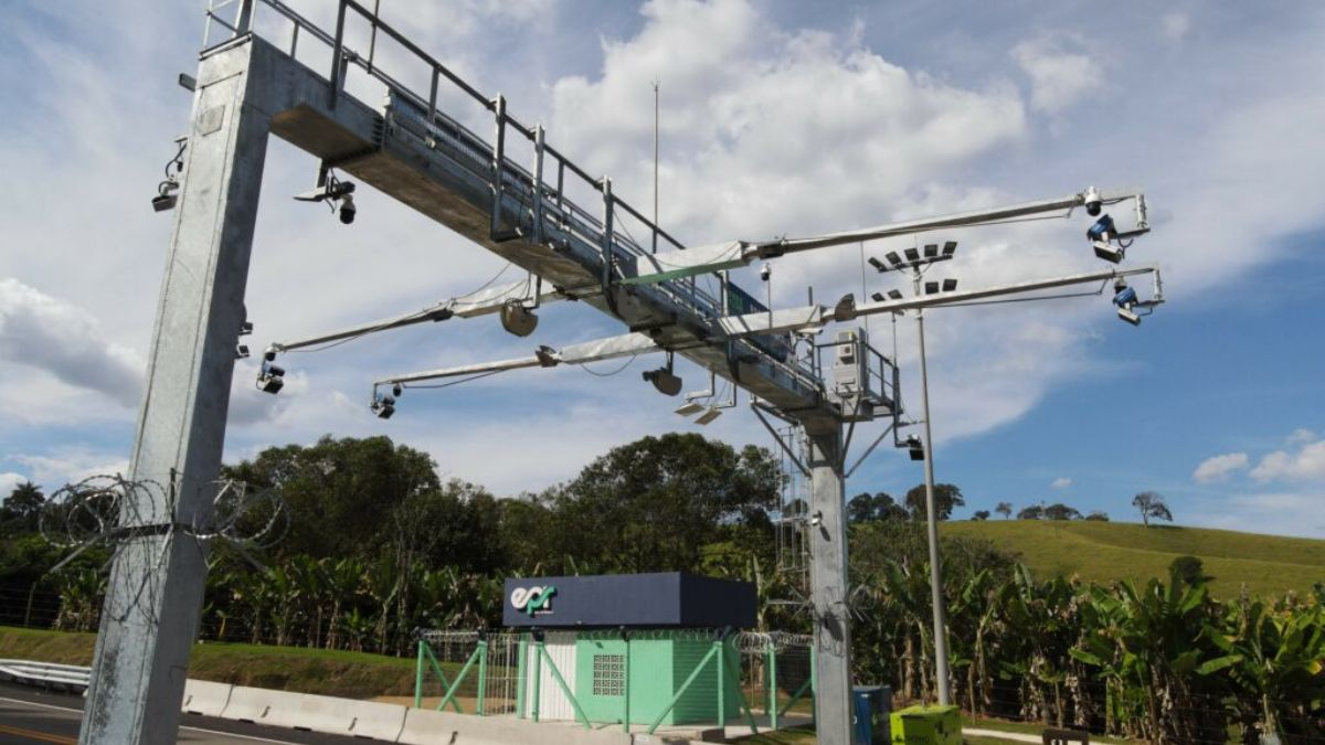 Parlamentares dizem que a cobrança via pórticos eletrônicos atinge usuários frequentes e ocasionais
