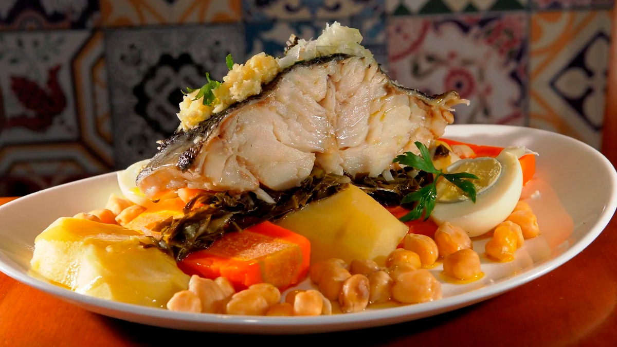 O bacalhau é presença garantida na mesa de muitas famílias brasileiras durante a Semana Santa
