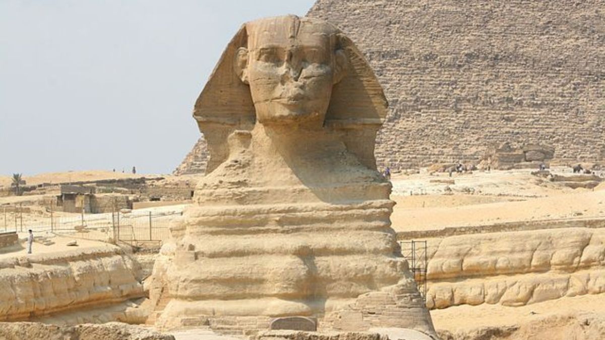 Teorias sobre a divindade Aker e a simetria do Reino Antigo ganham força com a descoberta de uma megaestrutura a 54 metros de profundidade