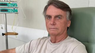 Ex-presidente Jair Messias Bolsonaro segue internado na UTI do Hospital DF Star, em Brasília