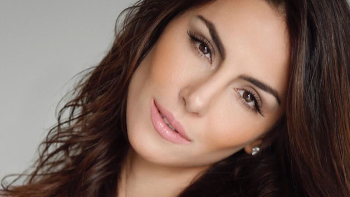 A atriz Mel Fronckowiak afirmou ter sofrido duas fraturas na coluna após acidente doméstico