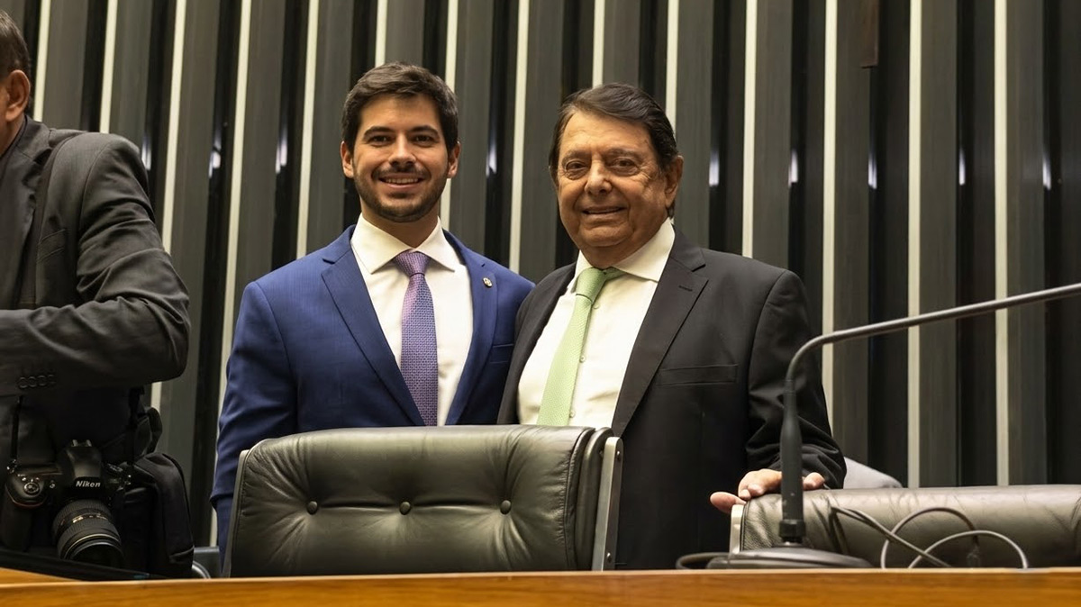 A informação foi confirmada nas redes sociais pelo filho, o ex-deputado federal Júnior Bozzella