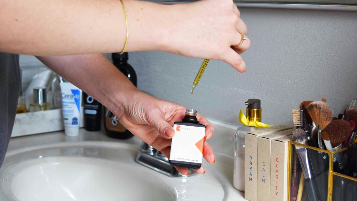 Os produtos de cuidado com a pele e maquiagens também sofrem com a exposição ao vapor